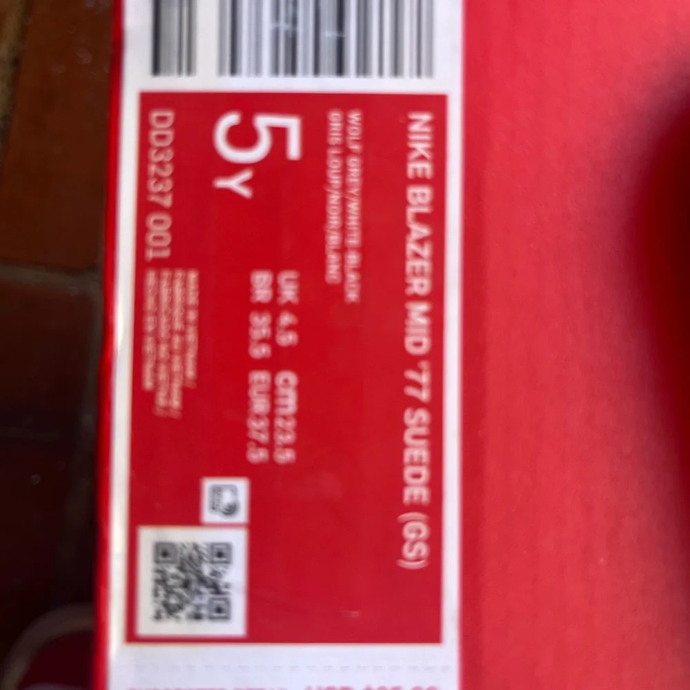 🆕 Nike Blazer suede sneakers 5.5 boys or 6.5 women NWT - Picture 9 of 12